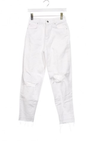Дамски дънки Stradivarius, Размер XS, Цвят Бял, Цена 29,99 лв.