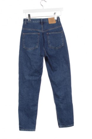 Dámske džínsy  Stradivarius, Veľkosť XS, Farba Modrá, Cena  14,95 €