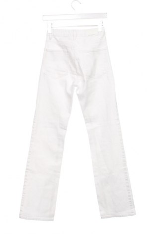 Дамски дънки Stradivarius, Размер XS, Цвят Бял, Цена 23,99 лв.