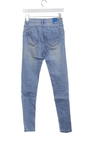 Damskie jeansy Stradivarius, Rozmiar XS, Kolor Niebieski, Cena 67,41 zł