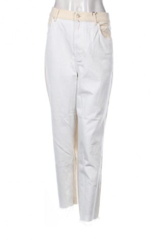 Damskie jeansy Stradivarius, Rozmiar XL, Kolor Kolorowy, Cena 105,70 zł