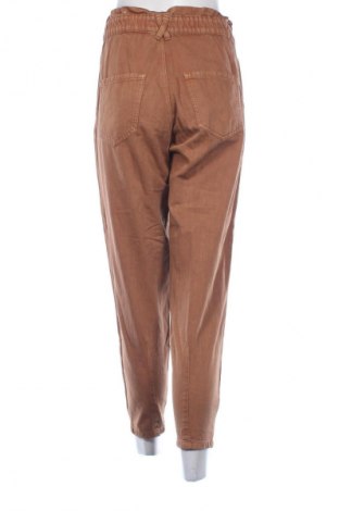 Blugi de femei Stradivarius, Mărime S, Culoare Maro, Preț 77,17 Lei