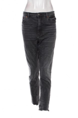 Damskie jeansy Stradivarius, Rozmiar XL, Kolor Szary, Cena 95,99 zł
