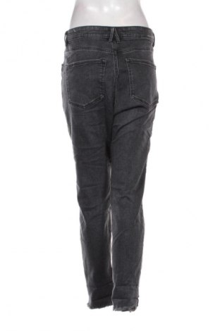Damskie jeansy Stradivarius, Rozmiar XL, Kolor Szary, Cena 95,99 zł
