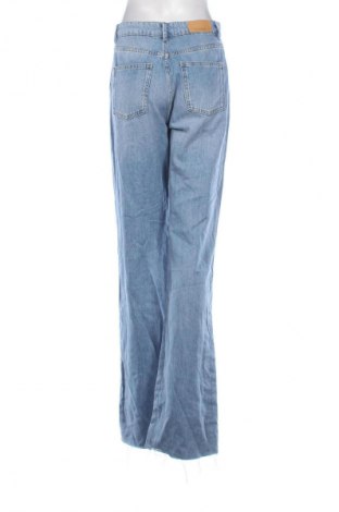 Blugi de femei Stradivarius, Mărime M, Culoare Albastru, Preț 100,99 Lei