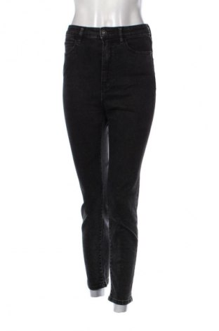 Damskie jeansy Stradivarius, Rozmiar S, Kolor Czarny, Cena 38,99 zł