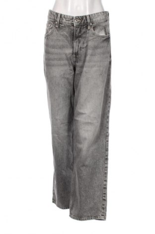 Blugi de femei Unbranded, Mărime M, Culoare Gri, Preț 24,99 Lei