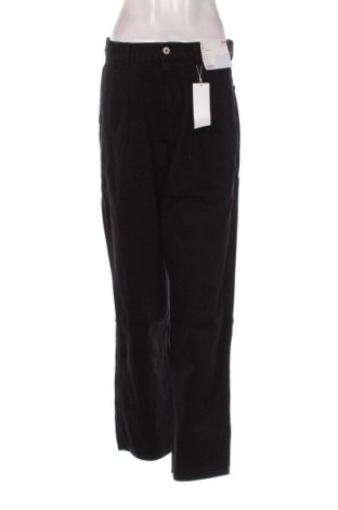 Dámske džínsy  Uniqlo, Veľkosť M, Farba Čierna, Cena  31,95 €