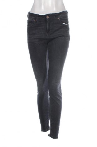 Дамски дънки Vero Moda, Размер L, Цвят Черен, Цена 34,99 лв.