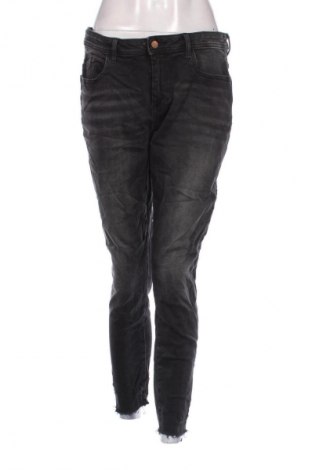 Blugi de femei Zara, Mărime XL, Culoare Negru, Preț 93,99 Lei