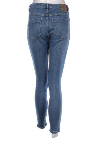 Damskie jeansy Zara, Rozmiar M, Kolor Niebieski, Cena 62,92 zł