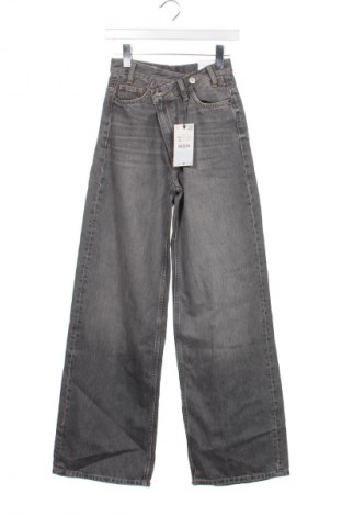 Dámske džínsy  Zara, Veľkosť XS, Farba Sivá, Cena  34,36 €