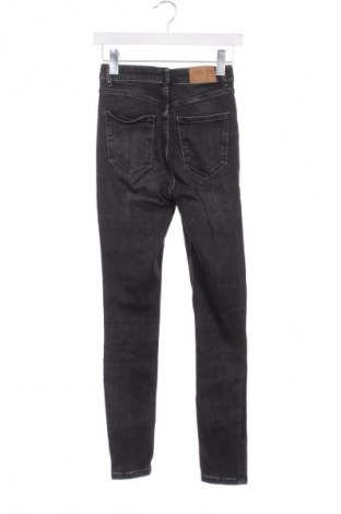 Дамски дънки Zara, Размер XS, Цвят Черен, Цена 18,99 лв.
