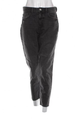 Дамски дънки Zara, Размер M, Цвят Черен, Цена 27,99 лв.