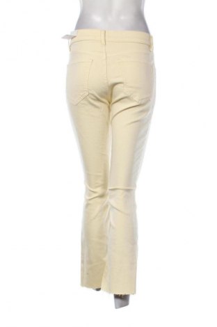 Damskie jeansy Zara, Rozmiar M, Kolor Żółty, Cena 142,53 zł