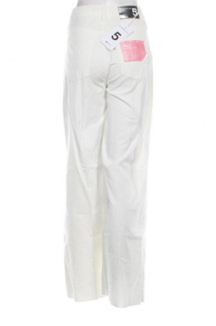 Pantaloni de velvet de femei Department Five, Mărime XS, Culoare Alb, Preț 1.099,99 Lei