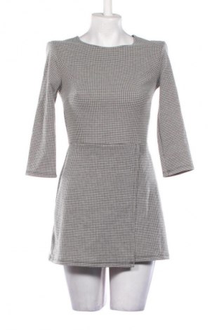 Salopetă scurtă de damă Bershka, Mărime S, Culoare Multicolor, Preț 76,99 Lei