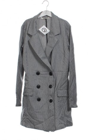 Kurzer Damenoverall Stradivarius, Größe M, Farbe Mehrfarbig, Preis 13,99 €