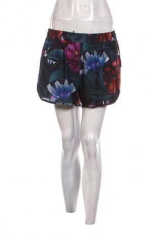 Damen Shorts Decathlon, Größe XL, Farbe Mehrfarbig, Preis 9,72 €