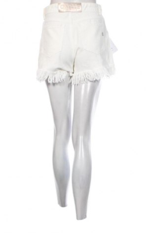 Damen Shorts Gaelle Paris, Größe M, Farbe Weiß, Preis € 75,99