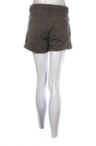 Dámské kraťasy  H&M, Velikost M, Barva Zelená, Cena  249,00 Kč