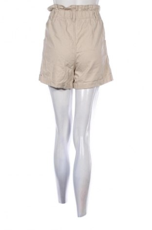 Pantaloni scurți de femei H&M, Mărime S, Culoare Bej, Preț 50,00 Lei