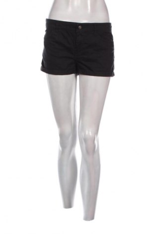 Dámské kraťasy  H&M Divided, Velikost M, Barva Černá, Cena  169,00 Kč