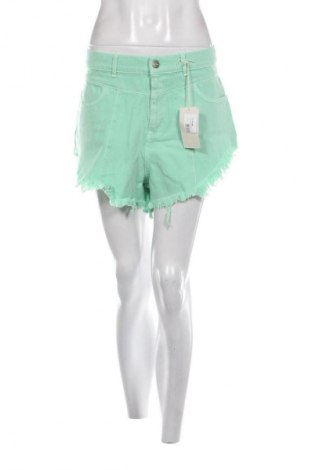 Pantaloni scurți de femei HINNOMINATE, Mărime L, Culoare Verde, Preț 373,99 Lei