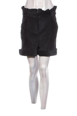 Pantaloni scurți de femei Naf Naf, Mărime M, Culoare Gri, Preț 89,00 Lei