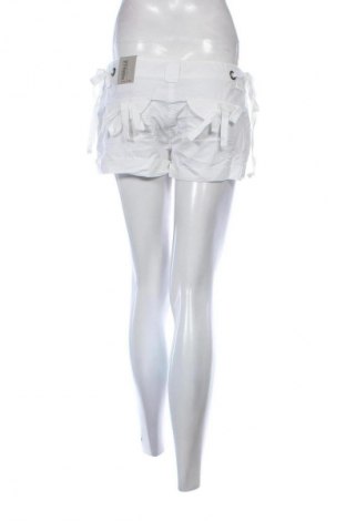 Damen Shorts Papaya, Größe L, Farbe Weiß, Preis € 7,99