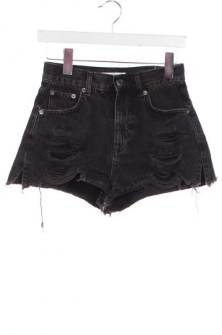 Dámské kraťasy  Pull&Bear, Velikost XS, Barva Černá, Cena  242,00 Kč