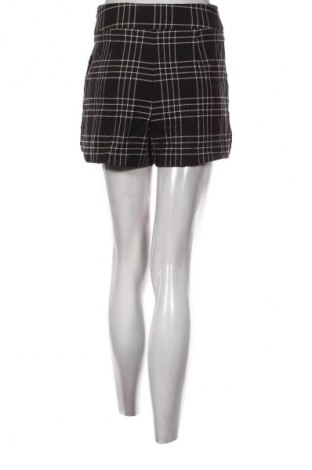 Pantaloni scurți de femei Zara, Mărime S, Culoare Multicolor, Preț 82,99 Lei