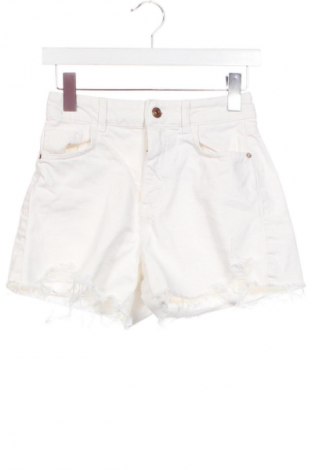 Pantaloni scurți de femei Zara, Mărime XS, Culoare Alb, Preț 113,00 Lei