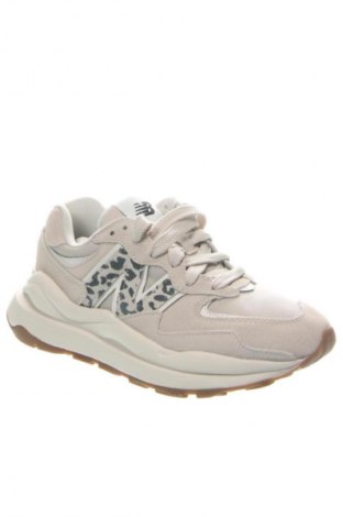 Dámske topánky  New Balance, Veľkosť 37, Farba Béžová, Cena  127,95 €