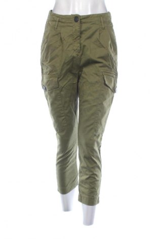 Damenhose Bershka, Größe M, Farbe Grün, Preis 14,99 €