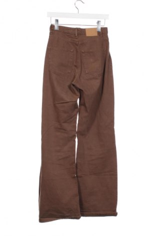 Dámské kalhoty  Bershka, Velikost XS, Barva Hnědá, Cena  367,00 Kč