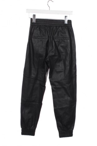 Dámské kalhoty  Bershka, Velikost XS, Barva Černá, Cena  369,00 Kč