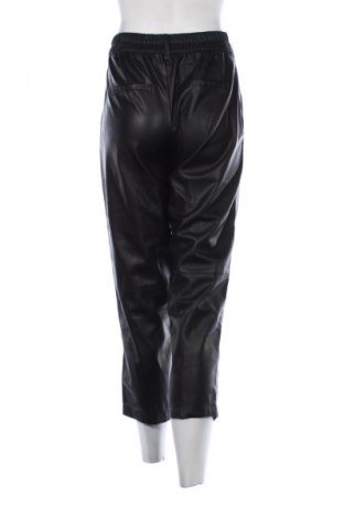 Pantaloni de femei Bershka, Mărime S, Culoare Negru, Preț 77,17 Lei