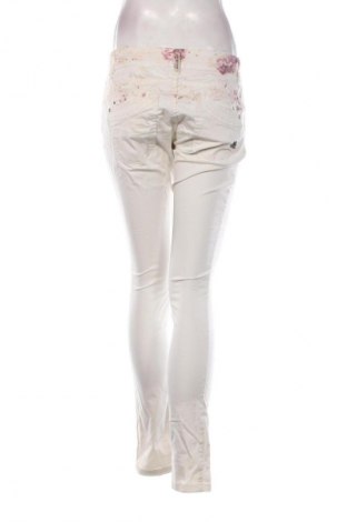 Damenhose Buena Vista, Größe M, Farbe Weiß, Preis € 17,74