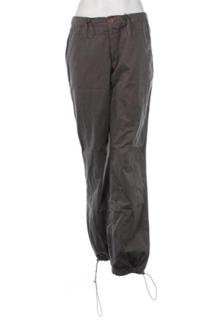 Damenhose Esprit, Größe M, Farbe Grün, Preis 20,99 €