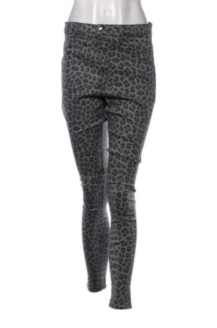 Pantaloni de femei H&M Divided, Mărime M, Culoare Multicolor, Preț 76,70 Lei