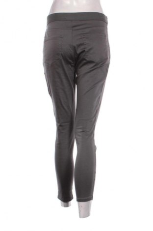 Pantaloni de femei LC Waikiki, Mărime M, Culoare Gri, Preț 128,62 Lei