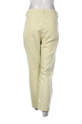 Pantaloni de femei Laura Di Sarpi, Mărime XL, Culoare Galben, Preț 76,70 Lei