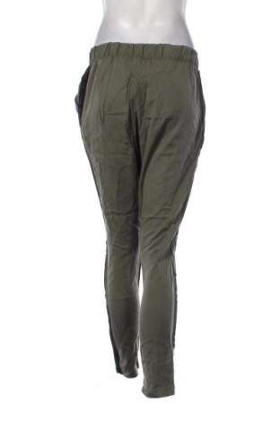 Damenhose Le Streghe, Größe M, Farbe Grün, Preis € 21,00