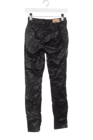 Pantaloni de femei ONLY, Mărime XS, Culoare Negru, Preț 93,99 Lei
