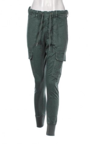 Pantaloni de femei Pepe Jeans, Mărime M, Culoare Verde, Preț 214,99 Lei