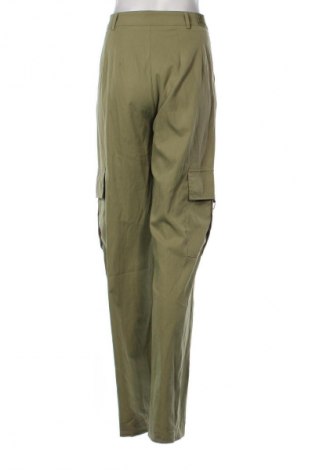 Pantaloni de femei Pretty Little Thing, Mărime S, Culoare Verde, Preț 143,00 Lei