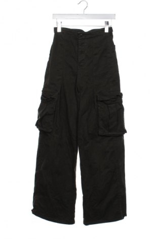 Pantaloni de femei Scalpers, Mărime XS, Culoare Verde, Preț 163,00 Lei