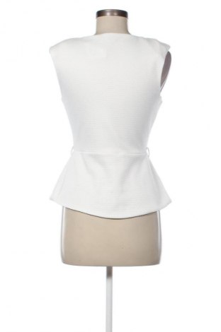 Дамски топ River Island, Размер M, Цвят Бял, Цена 13,99 лв.