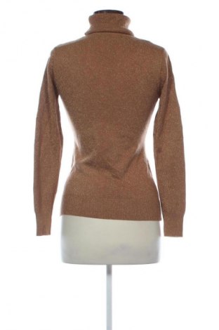 Női garbó Unbranded, Méret M, Szín Arany
, Ár 5 199 Ft
